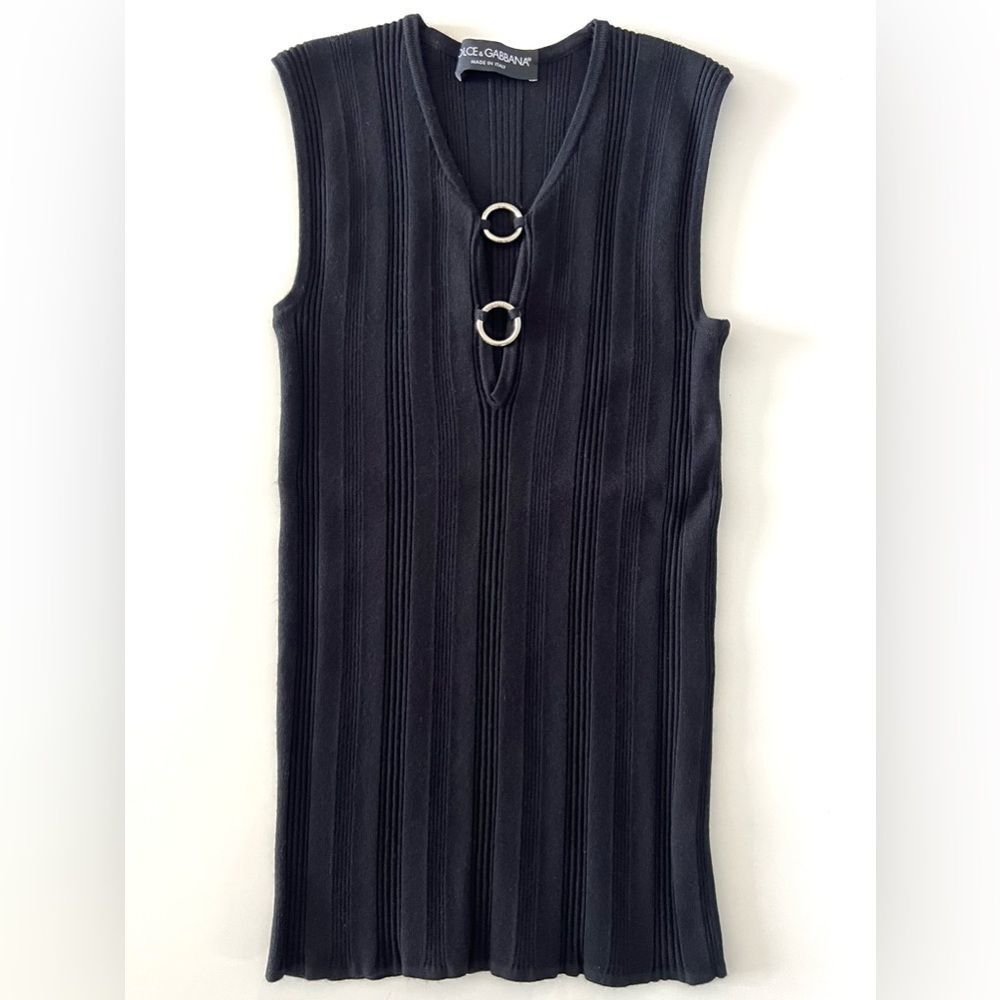 DOLCE & GABBANA Black Sleeveless Top with Ring Detail Size Small - Picture 7 of 9